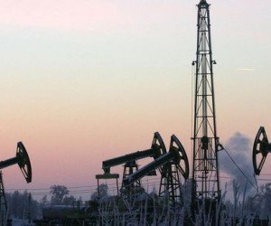 Курс нефти на пути к новому недельному антирекорду Курс нефти на пути к новому недельному антирекорду