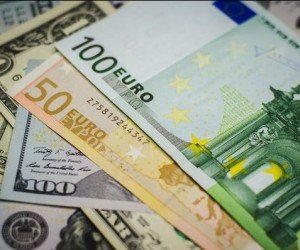 FOREX: Приближение праздников давит на Евро FOREX: Приближение праздников давит на Евро