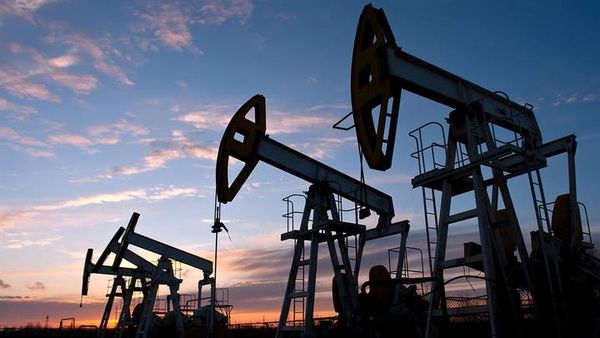 Курс нефти стабилен перед заседанием ФРС и прибавляет 1% Курс нефти стабилен перед заседанием ФРС и прибавляет 1%