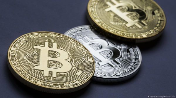 На рынке криптовалют достаточно негатива чтобы курс биткоина падал