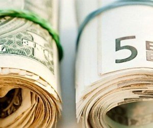 FOREX: Курс евро уступает лидерство доллару FOREX: Курс евро уступает лидерство доллару