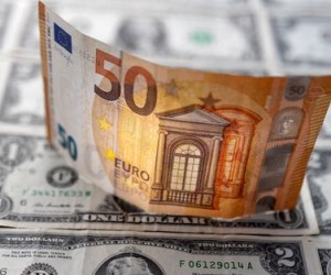 FOREX: Рынок корректируется на фоне сильного роста доллара