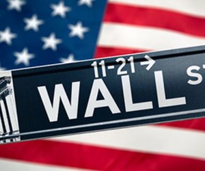 Фондовый рынок США потерял ориентиры из-за высокой волатильности Фондовый рынок США потерял ориентиры из-за высокой волатильности