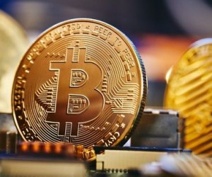 Биткоин восстал из мертвых и крушит все на своем пути Биткоин восстал из мертвых и крушит все на своем пути