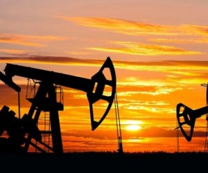НЕФТЬ: Поддержку ценам оказывает сообщение РФ о сокращении добычи
