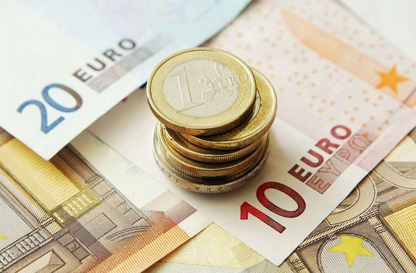 FOREX: Рынок охвачен негативом. евро и фунт в сильной просадке