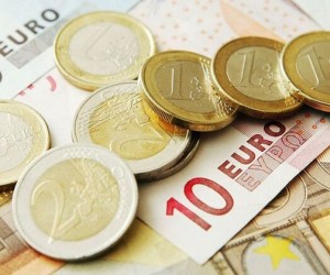 FOREX: Шторм на рынке биткоина привлек покупки евро и фунта