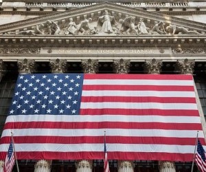 Фондовый рынок США увеличивает потери Фондовый рынок США увеличивает потери