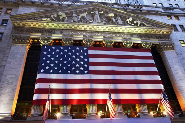 Фондовый рынок США: Ястребиный тон главы ФРС усиливает продажи