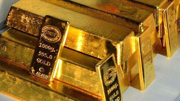 ЗОЛОТО: Курс достиг важного психологического рубежа 1900 долларов