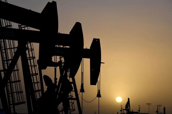 НЕФТЬ: Банковский сектор США ударил по ценам и обвалил рынок НЕФТЬ: Банковский сектор США ударил по ценам и обвалил рынок