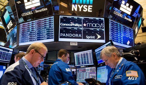 Фондовый рынок США: Банковский кризис сильно надавил на акции