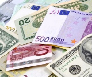 FOREX: Курс евро и фунта ограничены в росте перед Nonfarm Payrolls