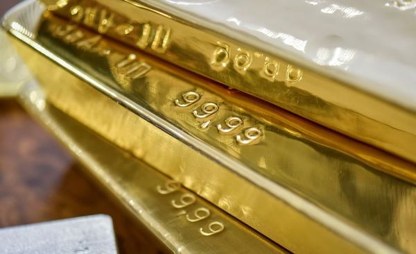 Курс золота во власти неопределенности Курс золота во власти неопределенности