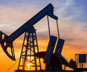 Курс нефти обвалился после 2% роста накануне Курс нефти обвалился после 2% роста накануне