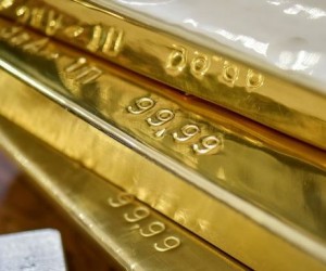 Курс золота рухнул на 1.15% под давлением риска технического дефолта в США Курс золота рухнул на 1.15% под давлением риска технического дефолта в США