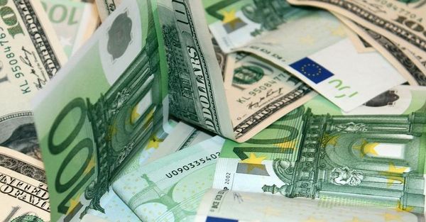 Курс евро сдержан на торгах во вторник, инвесторы ждут отчетов Курс евро сдержан на торгах во вторник, инвесторы ждут отчетов