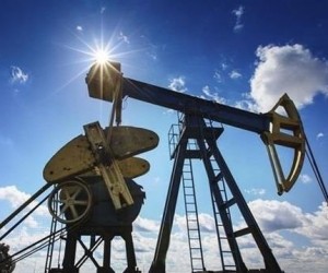 Курс нефти начал неделю сильным ростом в пределах 1.5% Курс нефти начал неделю сильным ростом в пределах 1.5%