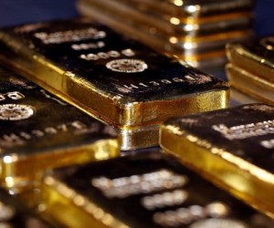 Курс золота под давлением неопределенности в преддверии заседания ФРС Курс золота под давлением неопределенности в преддверии заседания ФРС