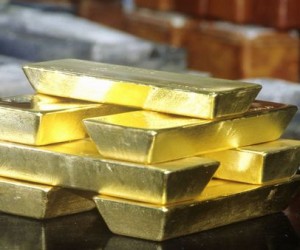 Курс золота снижается на фоне нервозности рынков Курс золота снижается на фоне нервозности рынков