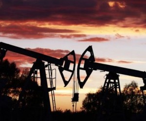 Курс нефти обвалился после комментариев главы ФРС, инвесторы опасаются рецессии Курс нефти обвалился после комментариев главы ФРС, инвесторы опасаются рецессии