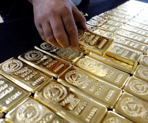 Курс золота выигрывает от геополитической нестабильности в РФ Курс золота выигрывает от геополитической нестабильности в РФ
