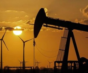 Курс нефти растет на опасениях связанных с бунтом вагнеровцев в РФ Курс нефти растет на опасениях связанных с бунтом вагнеровцев в РФ
