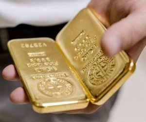 Стоимость золота сильно изменилась, падение составило 0.67% Стоимость золота сильно изменилась, падение составило 0.67%