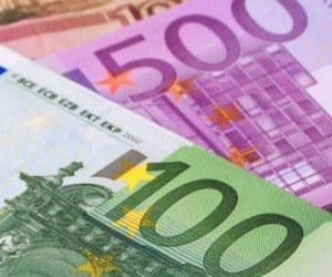 Курс евро продолжит борьбу вблизи важного максимума Курс евро продолжит борьбу вблизи важного максимума
