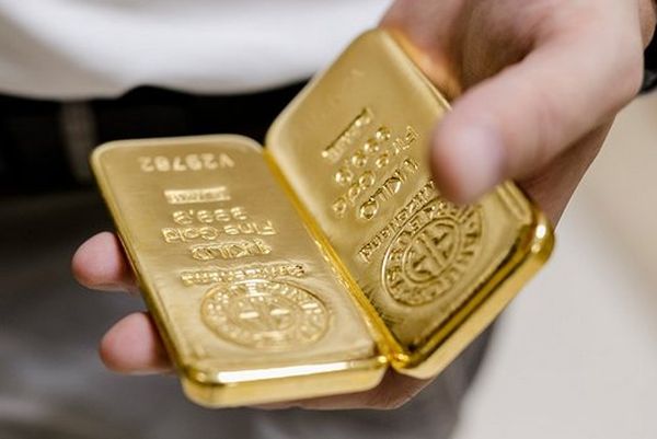 Стоимость золота сильно изменилась, падение составило 0.67% Стоимость золота сильно изменилась, падение составило 0.67%
