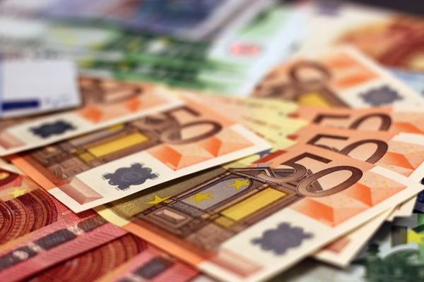 Курс евро воспользуется паузой в повышении ставок ФРС для укрепления