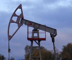 Курс нефти ориентируется на отчет по запасам и экономику Китая Курс нефти ориентируется на отчет по запасам и экономику Китая
