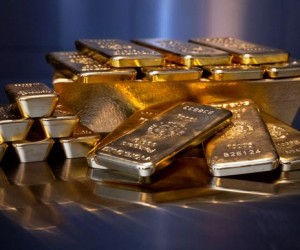 Курс золота остается под давлением накануне важного отчета по рынку труда Курс золота остается под давлением накануне важного отчета по рынку труда