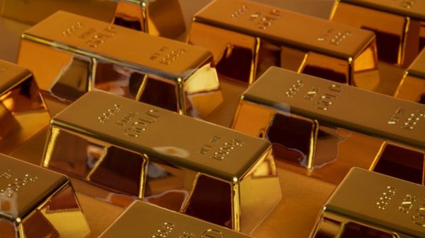 Курс золота уверенно держится на экономической нестабильности в мире