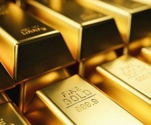 Курс золота снижается, но падение ограничено Курс золота снижается, но падение ограничено