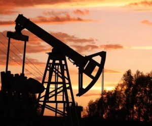 Курс нефти завершил пятницу на максимумах при поддержке Саудовской Аравии Курс нефти завершил пятницу на максимумах при поддержке Саудовской Аравии