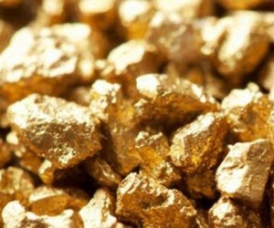 Курс золота провел понедельник без изменений, инвесторы ждут сигналов