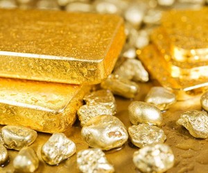 Курс золота продолжает падать на фоне сильного доллара США