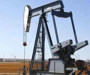 Курс нефти обвалился из-за экономических проблем в Китае Курс нефти обвалился из-за экономических проблем в Китае