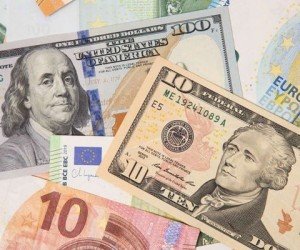 Курс евро начинает неделю без идей Курс евро начинает неделю без идей