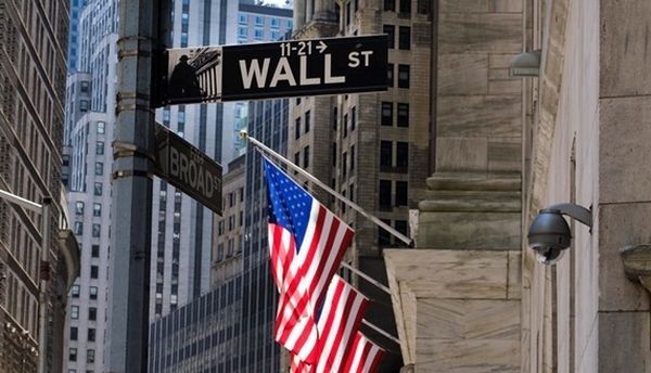 Фондовый рынок США сталкивается с новыми потерями