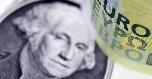 Курс евро торгуется без существенных изменений