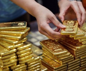 Курс золота продолжает рост на фоне геополитической ситуации в мире