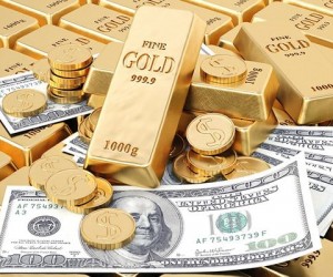 Курс золота остается устойчивым, подпитываясь внешним негативом