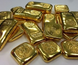Курс золота снижается во вторник после отскока доллара США