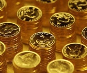 Курс золота снизился но это не критично в условиях многих рисков