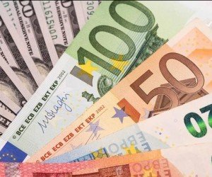 Курс евро начал торги на неделе без ощутимых движений Курс евро начал торги на неделе без ощутимых движений