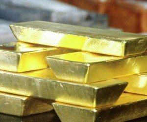 Курс золота растет укрепляя веру инвесторов в досягаемость от метки $2000 Курс золота растет укрепляя веру инвесторов в досягаемость от метки $2000