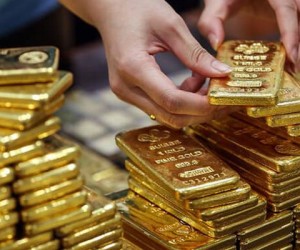 Курс золота борется за удержание важного рубежа
