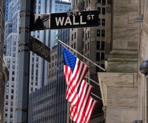 Фондовый рынок США начнет день неоднозначно Фондовый рынок США начнет день неоднозначно